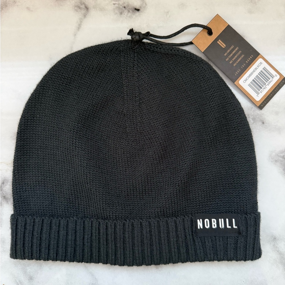 NOBULL Classic Dark Knit Hat